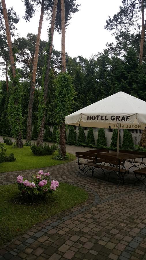 Hotel Graf Łask Exterior foto